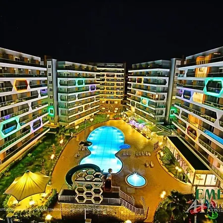 Emerald Park Apartment *