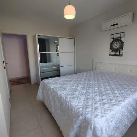 Emerald Park Apartment