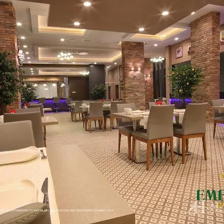 Apartment Emerald Park *
